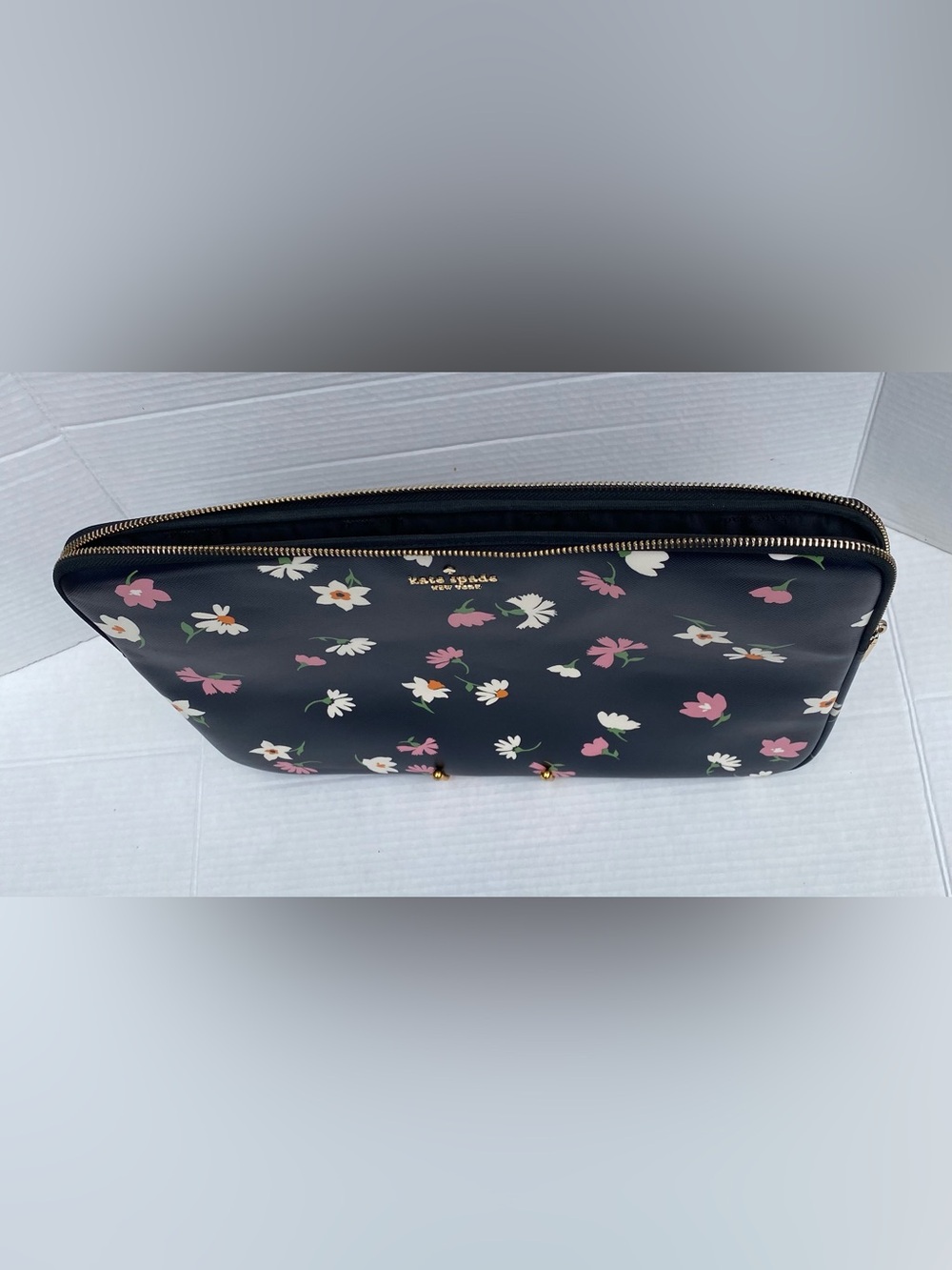 kate spade Laptop Cover 15" Kate Spade Original 🌸🪷✨ - Picture 4 of 15